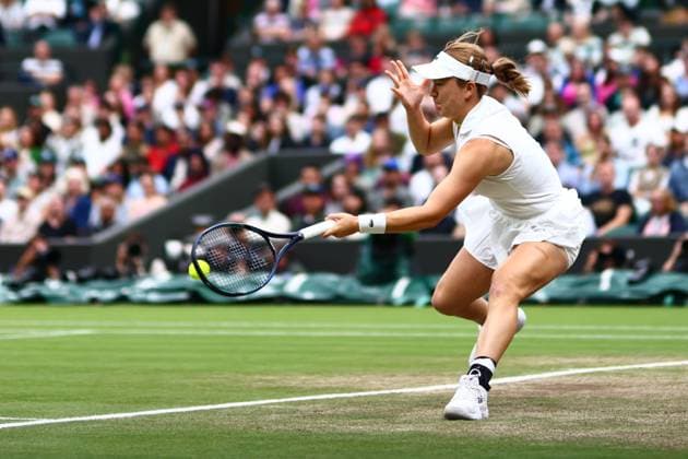 Lulu Sun of New Zealand Wimbledon Tennis Championships, Day 9, The All England Lawn Tennis and Croquet Club, London, UK - 09 Jul 2024  Copyright: xJamesxMarsh Shutterstockx 14577170r