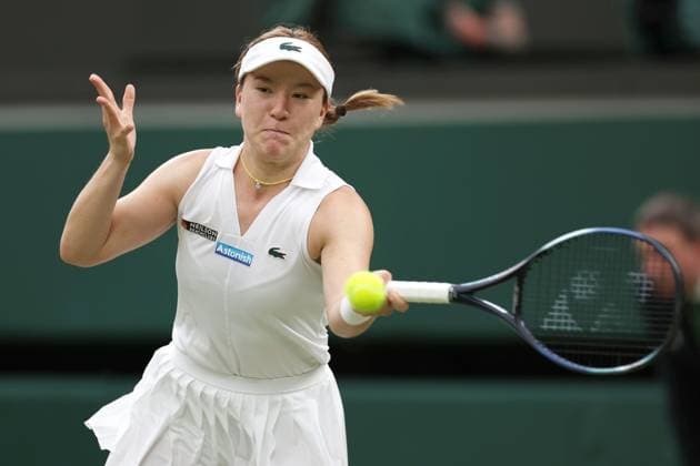 Lulu Sun of New Zealand Wimbledon Tennis Championships, Day 9, The All England Lawn Tennis and Croquet Club, London, UK - 09 Jul 2024  Copyright: xEllaxLing Shutterstockx 14577171f