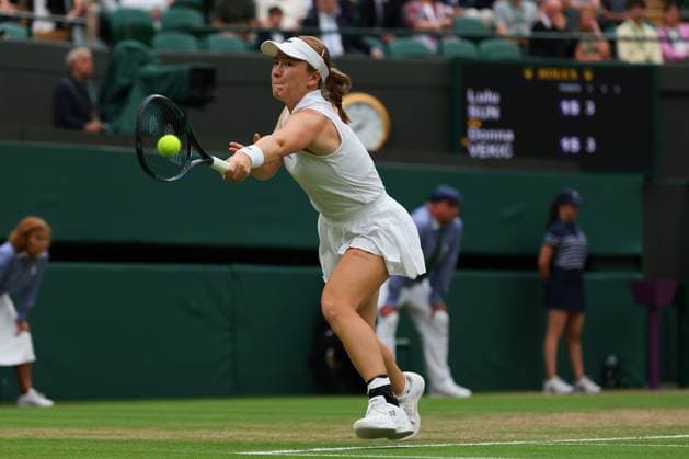 9th July 2024; All England Lawn Tennis and Croquet Club, London, England; Wimbledon Tennis Tournament, Day 9; Lulu Sun (NZL) from the baseline against Donna Vekic (CRO), womens singles quarter final match  ActionPlus12666363 JohnxPatrickxFletcher