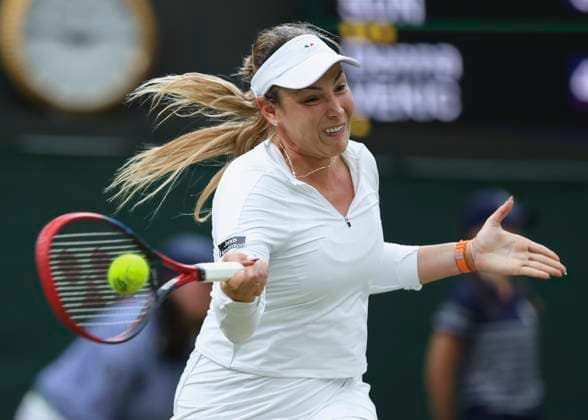 Donna Vekic team in the players box, trainer, coach Pam Schriver Tennis Wimbledon 2024 Grand Slam ITF ATP WTA AELTC London Great Britain 9 July 2024 Copyright: xJuergenxHasenkopfx
