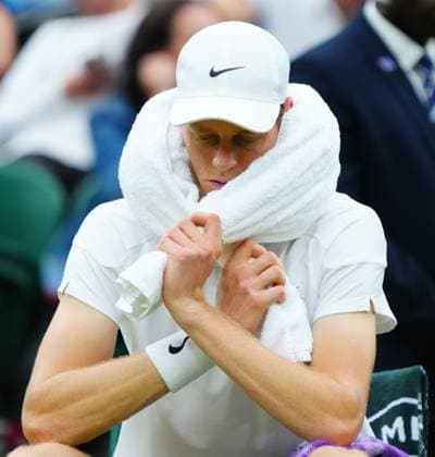 Jannik Sinner with an iced towek around his shoulders during his quarter final match Wimbledon Tennis Championships, Day 9, The All England Lawn Tennis and Croquet Club, London, UK - 09 Jul 2024  Copyright: xJavierxGarcia Shutterstockx 14577169ce