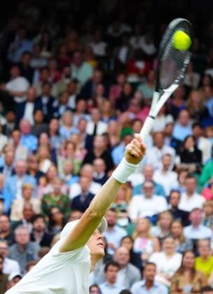 Jannik Sinner during his quarter final match Wimbledon Tennis Championships, Day 9, The All England Lawn Tennis and Croquet Club, London, UK - 09 Jul 2024  Copyright: xJavierxGarcia Shutterstockx 14577169ch