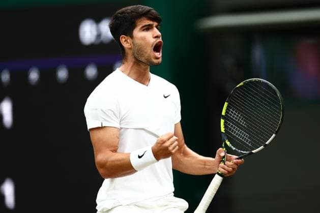 Carlos Alcaraz of Spain Wimbledon Tennis Championships, Day 9, The All England Lawn Tennis and Croquet Club, London, UK - 09 Jul 2024  Copyright: xJamesxMarsh Shutterstockx 14577170ce