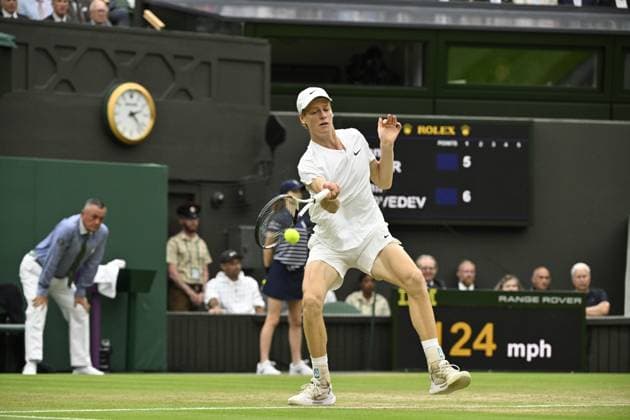 Tennis : Wimbledon 2024 - Jannik Sinner - Italie Tennis : Wimbledon 2024 - England - 09 07 2024 ChrysleneCaillaud Panoramic 