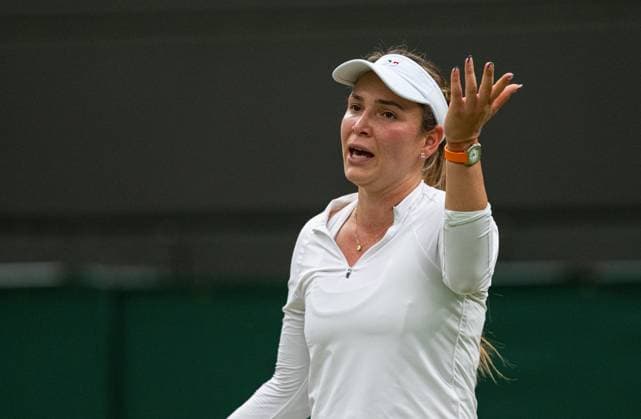 Tennis - Wimbledon Championship 2024 - Day 9 LONDON, ENGLAND - Tuesday, July 9, 2024: Donna VekiÄ‡ (CRO) during the Ladies Singles Quarter-Final match on Day Nine of The Championships Wimbledon 2024 at the All England Lawn Tennis and Croquet Club. VekiÄ‡ won 5-7, 6-4, 6-1. (Photo by Kirsten Holst Propaganda) LONDON All England Lawn Tennis and Croquet Club GREATER LONDON ENGLAND  Copyright: xKirstenxHolstx 2024-07-09-006-Wimbledon_Day_9