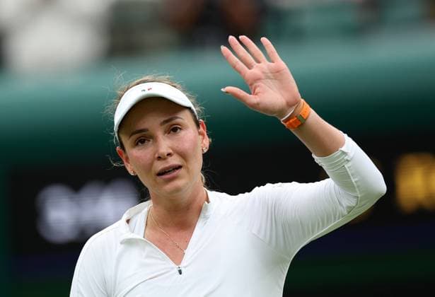 (240709) -- LONDON, July 9, 2024 -- Donna Vekic celebrates after winning the women s singles quarterfinal match between Sun Lulu of New Zealand and Donna Vekic of Croatia at Wimbledon tennis Championship in London, Britain, July 9, 2024. ) (SP)BRITAIN-LONDON-TENNIS-WIMBLEDON-DAY 9 LixYing 