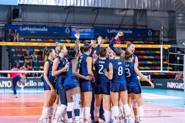 Florence: Italy team during Women s Test Match - Italy vs Serbia, Volleyball Test Match in Florence, Italy, July 09 2024 Volleyball Test Match - Women s Test Match - Italy vs Serbia  - ZUMAp169 20240709_zsa_p169_005 Copyright: xSaraxEsposito IPAxSportx