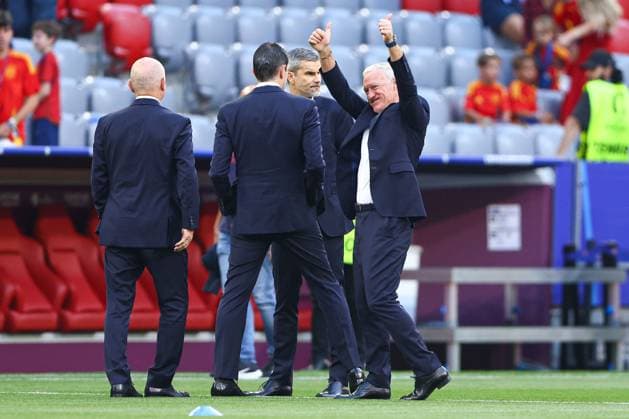 France manager Didier Deschamps (R) arrives on the pitch Spain v France, UEFA European Championship, EM, Europameisterschaft 2024, Semi Final, Football, Munich Football Arena, Munich, Germany - 09 Jul 2024 EDITORIAL USE ONLY No use with unauthorised audio, video, data, fixture lists, club league logos or live services. Online in-match use limited to 120 images, no video emulation. No use in betting, games or single club league player publications. Copyright: xKieranxMcManus Shutterstockx 14576874o