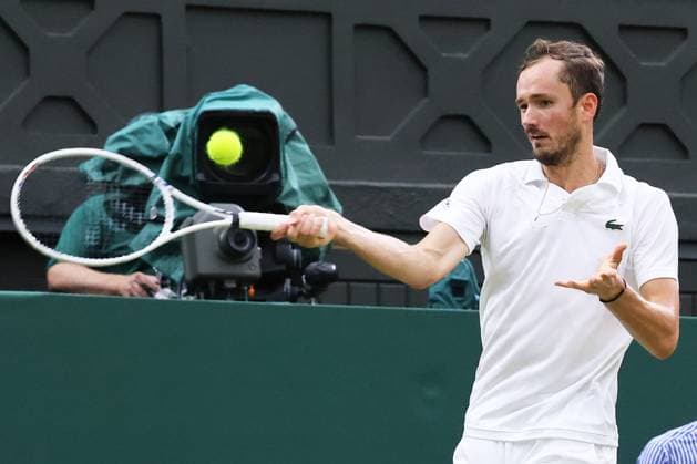 TENNIS - Wimbledon 2024 LONDON,ENGLAND,09.JUL.24 - TENNIS - ATP, Tennis Herren World Tour, Wimbledon, Grand Slam. Image shows Daniil Medwedew (RUS).  GEPAxpictures xAlanxGrieves