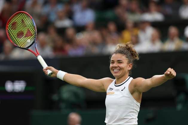 Jasmine Paolini celebrates after her victory Tennis Wimbledon 2024 Grand Slam ITF ATP WTA AELTC London Great Britain 9 July 2024 Copyright: xJuergenxHasenkopfx
