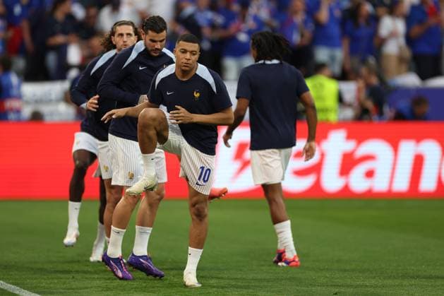Munich Football Arena: Munich , Germany 09.07.2024: Kylian Mbappe of France during warm-up before the UEFA EURO, EM, Europameisterschaft,Fussball 2024 semi-finals, football match between Spain vs France at Munich Football Allianz Arena UEFA EURO 2024: Semi-finals Spain vs France at Munich Football Arena  - ZUMAp169 20240709_zsa_p169_075 Copyright: xmarcoxiacobuccix