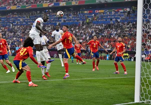 09 07 2024, Football UEFA EURO 2024, Semi-final, Spain France, in the Munich Football Arena Randal Kolo Muani France scores to make it 0 1