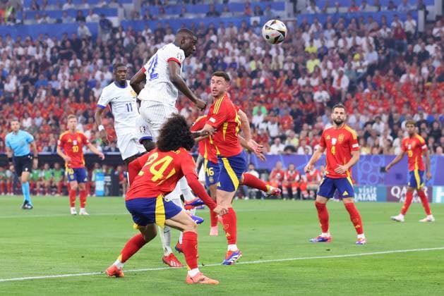 Soccer UEFA EURO 2024 Semi Final Spain France on 09 07 2024 at the Munich Football Arena in Munich Header Goal to 0 1 by Randal Kolo Muani France xMSx