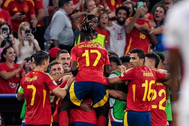 UEFA EURO 2024 Spain France 09 07 2024 Cheers for 1 1 by Lamine Yamal Spain, 19 UEFA EURO 2024 Spain France Munich Football Arena, Munich on 09 07 2024 Copyright: xBEAUTIFULxSPORTS Wunderlx