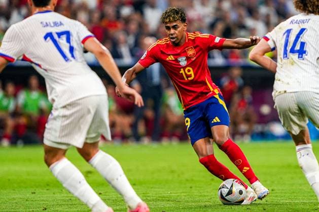 2024-07-09 Spain v France - UEFA EURO, EM, Europameisterschaft,Fussball 2024 Semi Final MUNICH, NETHERLANDS - JULY 9: Lamine Yamal of Spain scores a goal during the UEFA EURO 2024 Semi Final match between Spain and France at Munich Football Arena on July 9, 2024 in Munich, Netherlands. Munich Munich Football Arena Netherlands Content not available for redistribution in The Netherlands directly or indirectly through any third parties. Copyright: xAndrexWeeningx