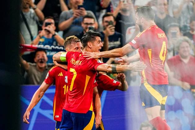 2024-07-09 Spain v France - UEFA EURO, EM, Europameisterschaft,Fussball 2024 Semi Final MUNICH, NETHERLANDS - JULY 9: Dani Olmo of Spain celebrates after scoring his teams second goal, Alvaro Morata of Spain, Nacho Fernandez of Spain during the UEFA EURO 2024 Semi Final match between Spain and France at Munich Football Arena on July 9, 2024 in Munich, Netherlands. Munich Munich Football Arena Netherlands Content not available for redistribution in The Netherlands directly or indirectly through any third parties. Copyright: xAndrexWeeningx