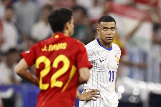 MUNICH - Kylian Mbappe of France is disappointed during the UEFA EURO, EM, Europameisterschaft,Fussball 2024 semi-final match between Spain and France at the Munich Football Arena on July 9, 2024 in Munich, Germany. ANP Hollandse Hoogte Maurice van Steen UEFA EURO 2024 2024 xVIxANPxSportx xVanxSteenxFotografiexIVx 503133687 originalFilename: 503133687.jpg