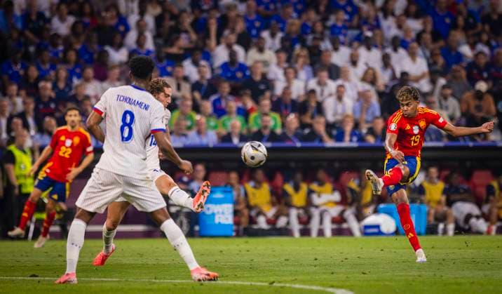 Munich, Germany 09th Jul 2024 Lamine Yamal ESP scores the goal for 1 1 Spain France Spain France 09 07 2024