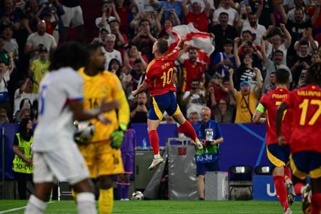 Goal celebration for 2 1 by Dani Olmo 10 Spain , Spain vs France, Football, UEFA Euro 2024, Semi-final, 09 07 2024 Munich Bavaria Germany Copyright: xkolbert-press MarcxNiemeyerx