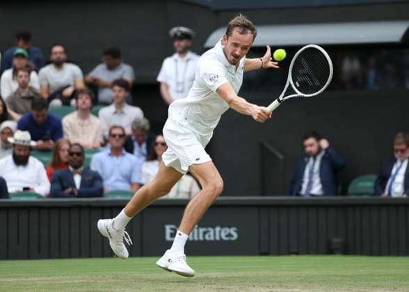 Daniil Medvedev Tennis Wimbledon 2024 Grand Slam ITF ATP WTA AELTC London Great Britain July 9, 2024 Copyright: xJuergenxHasenkopfx