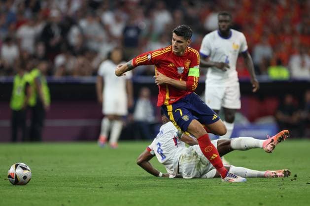 Munich , Germany 09.07.2024: Alvaro Morata of Spain, Aurelien Tchouameni of France during the UEFA EURO, EM, Europameisterschaft,Fussball 2024 semi-finals, football match between Spain vs France at Munich Football Allianz Arena  Copyright: xMarcoxIacobucci IPAxSportx xipa-x xx IPA_47861622 IPA_Agency_IPA47861622