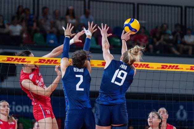 Volleyball Test Match - Women s Test Match - Italy vs Serbia Block of Sarah Fahr (Italy) during Women s Test Match - Italy vs Serbia, Volleyball Test Match in Florence, Italy, July 09 2024 Florence Italy  Copyright: xIPAxSport ABACAx