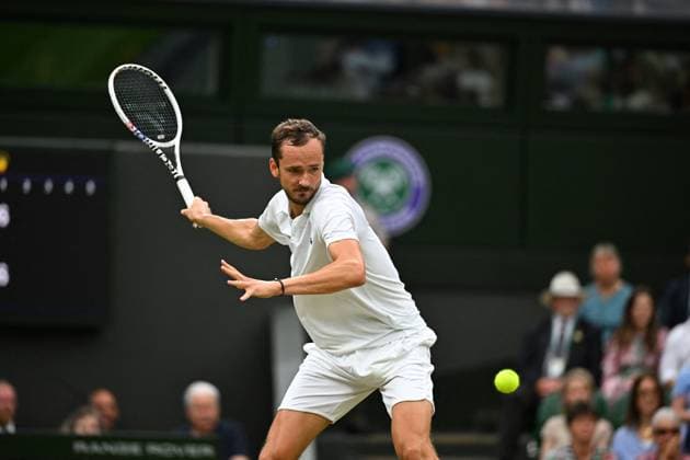 Wimbledon - Medvedev v Sinner Quarter-Final Daniil Medvedev (RUS) during his quarter final match at the 2024 Wimbledon Championships at the AELTC in London, UK, on July 9, 2024. Photo by Corinne Dubreuil ABACAPRESS.COM London United Kingdom  Copyright: xDubreuilxCorinne ABACAx
