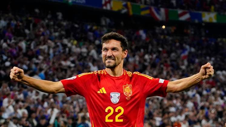 Football, Jesus Navas, 40th birthday on 21 November