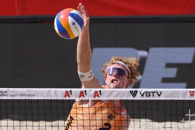 BEACHVOLLEYBALL - Beach Pro Vienna VIENNA,AUSTRIA,10.JUL.24 - Beach volleyball, Beachvolleyball - A1 Beach Pro Vienna. Image shows Tim Berger (AUT).  GEPAxpictures xMathiasxMandl
