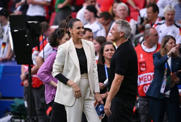 ARD Sportschau presenter Esther Sedlaczek with expert Bastian Schweinsteiger 05 07 2024, European Football Championship 2024, Euro 2024, quarter-final Spain Germany 2 1 n V Stuttgart MHP Arena Germany Team2