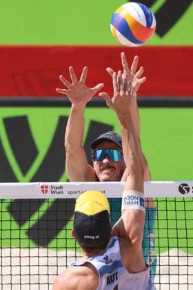 BEACHVOLLEYBALL - Beach Pro Vienna VIENNA,AUSTRIA,10.JUL.24 - Beach volleyball, Beachvolleyball - A1 Beach Pro Vienna. Image shows Thomas Hodges (AUS).  GEPAxpictures xMathiasxMandl