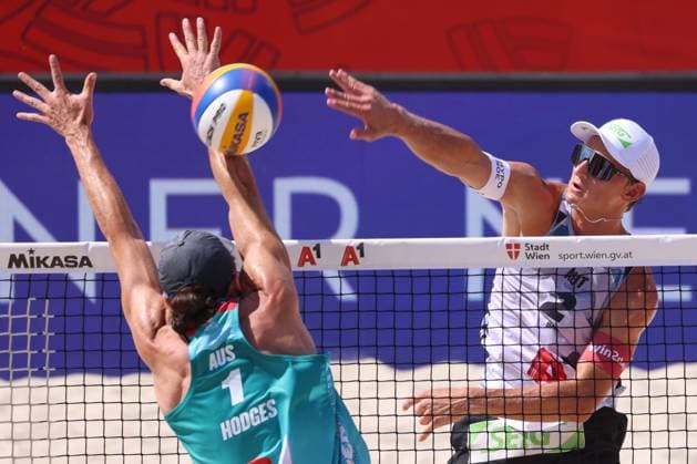 BEACHVOLLEYBALL - Beach Pro Vienna VIENNA,AUSTRIA,10.JUL.24 - Beach volleyball, Beachvolleyball - A1 Beach Pro Vienna. Image shows Laurenz Leitner (AUT).  GEPAxpictures xMathiasxMandl