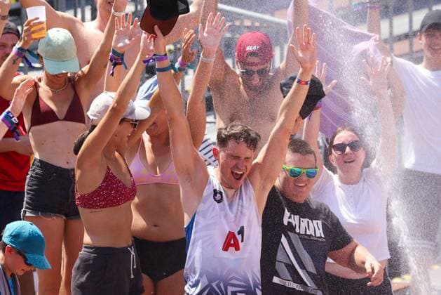 BEACHVOLLEYBALL - Beach Pro Vienna VIENNA,AUSTRIA,10.JUL.24 - Beach volleyball, Beachvolleyball - A1 Beach Pro Vienna. Image shows fans.  GEPAxpictures xMathiasxMandl