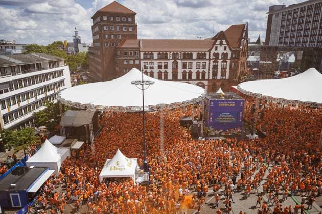 DORTMUND, Dutch supporters in Dortumund, 10-07-2024, Dutch fans in the city center of dortmund before the match against England. Oranje legioen Friedensplatz Dutch supporters in Dortumund  x25726541x Copyright: