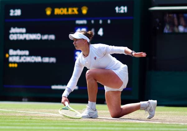 Barbora Krejcikova during her quarter final match Wimbledon Tennis Championships, Day 10, The All England Lawn Tennis and Croquet Club, London, UK - 10 Jul 2024  Copyright: xJavierxGarcia Shutterstockx 14578617bv