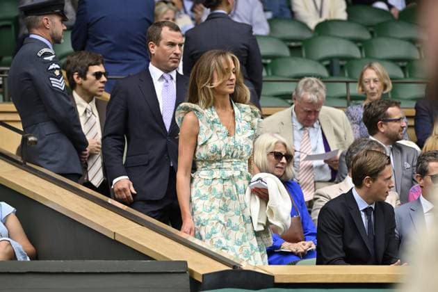 Tennis : Wimbledon 2024 - Peter Phillips et Mrs Harriet Sperling dans la Royal Box Tennis : Wimbledon 2024 - England - 10 07 2024 ChrysleneCaillaud Panoramic 