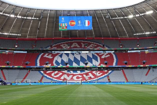 Munich, Germany, 9th July 2024. A general view of the stadium during the UEFA European Championships semi final match at Allianz Arena, Munich. Picture credit should read: Paul Terry Sportimage EDITORIAL USE ONLY. No use with unauthorised audio, video, data, fixture lists, club league logos or live services. Online in-match use limited to 120 images, no video emulation. No use in betting, games or single club league player publications. SPI-3225-0235