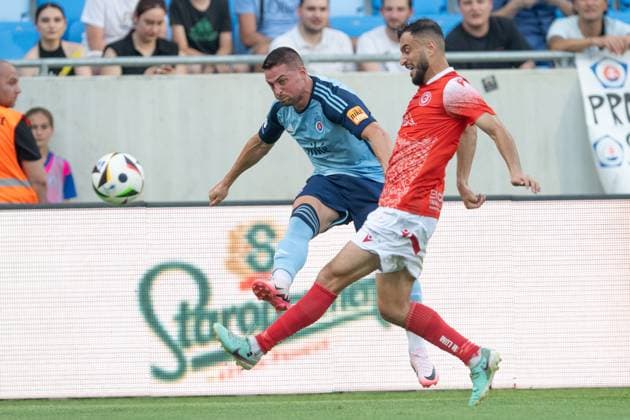 Robert Mak shoots during UEFA Champions league preliminary round match, SK Slovan Bratislava - FC Struga, 10. july 2024 Copyright: xMICHALxFAJT,ZOSPORTU.SKx FAJ_1849