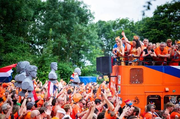 10 07 2024 European Championship 2024, fan march Netherlands in Dortmund England Netherlands Dutch fans at the fan march through Dortmund before the match Dortmund North Rhine-Westphalia Germany