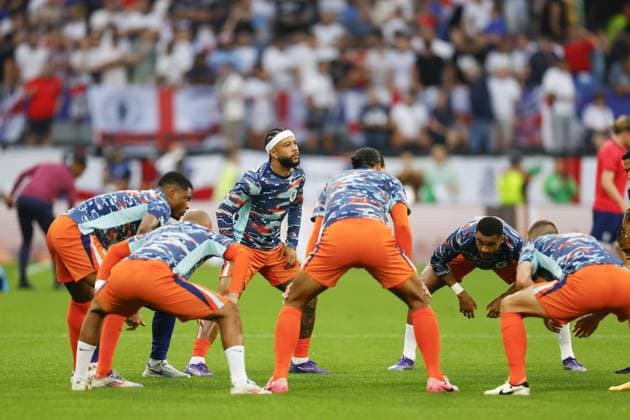 DORTMUND, 10-07-2024, BVB Stadium , European Football Championship Euro2024, Semi finals match no.50 between Netherlands and England. Netherlands player Memphis Depay during the warming up Netherlands - England (Euro2024)  x25729045x Copyright: