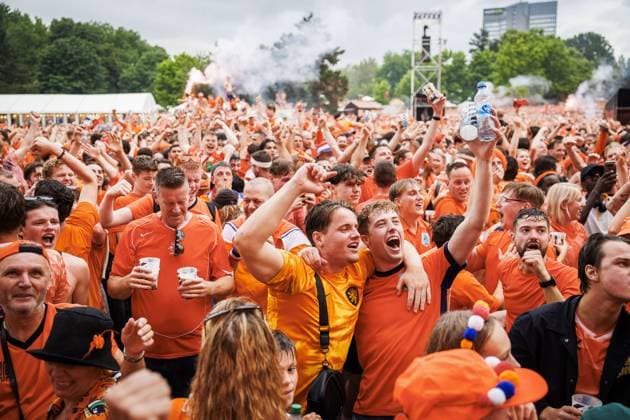 DORTMUND, Dutch supporters in Dortumund, 10-07-2024, Dutch fans in the city center of dortmund before the match against England. Oranje legioen, westfalenpark 1-0 celebration Dutch supporters in Dortumund  x25729213x Copyright: