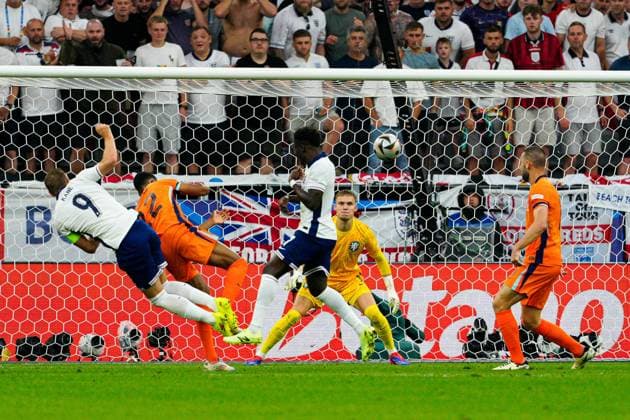 Denzel Dumfries of The Netherlands concedes a penalty after a challenge on Harry Kane of England Netherlands v England, UEFA European Championship, EM, Europameisterschaft 2024, Semi Final, Football, BVB Stadion, Dortmund, Germany - 10 Jul 2024 EDITORIAL USE ONLY No use with unauthorised audio, video, data, fixture lists, club league logos or live services. Online in-match use limited to 120 images, no video emulation. No use in betting, games or single club league player publications.  Copyright: xDavexShopland Shutterstockx 14576902ax