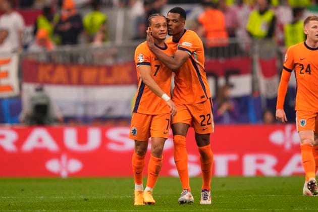Xavi Simons celebrtes Netherland after gol 1-0 during a semifinal match between Netherland and England at the Euro 2024 soccer tournament in Dortmund at Signal Iduna Park, Germany, Wednesday, July 10, 2024 - Soccer .  Copyright: xFabioxFerrari LaPressex