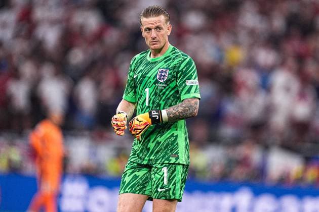2024-07-10 Netherlands v England - Semi-Final - UEFA EURO, EM, Europameisterschaft,Fussball 2024 DORTMUND, GERMANY - JULY 10: Jordan Pickford of England looks up during the Semi-Final - UEFA EURO 2024 match between Netherlands and England at BVB Stadion Dortmund on July 10, 2024 in Dortmund, Germany. (Photo by Joris Verwijst BSR Agency) Dortmund Germany Content not available for redistribution in The Netherlands directly or indirectly through any third parties. Copyright: xBSRxAgencyx