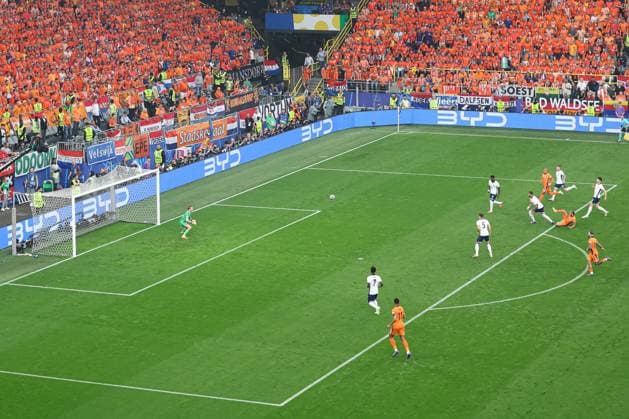 EURO 2024, Die Highlights Xavi Simons of The Netherlands scores a goal for their side to make it 1-0 Netherlands v England, UEFA European Championship, EM, Europameisterschaft 2024, Semi Final, Football, BVB Stadion, Dortmund, Germany, 10 Jul 2024 EDITORIAL USE ONLY No use with unauthorised audio, video, data, fixture lists, club league logos or live services. Online in-match use limited to 120 images, no video emulation. No use in betting, games or single club league player publications. Copyright: xKieranxMcManus Shutterstockx 14576895bc