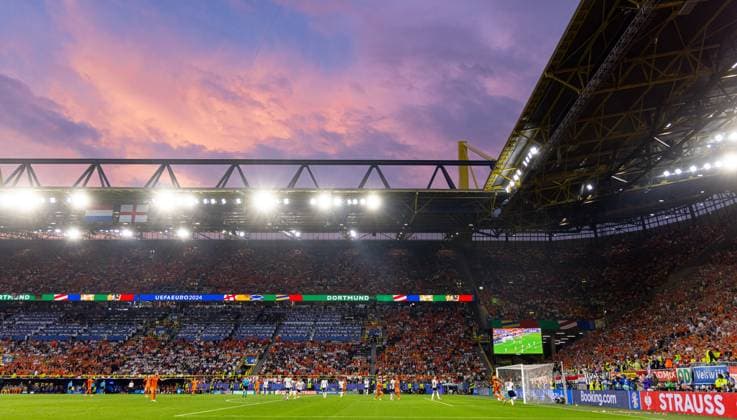 Football - UEFA EURO, EM, Europameisterschaft,Fussball 2024 - Semi-Final - Netherlands v England DORTMUND, GERMANY - Wednesday, July 10, 2024: A general view during the UEFA Euro 2024 Semi-Final match between Netherlands and England at the Westfalenstadion. (Photo by David Rawcliffe Propaganda) DORTMUND Westfalenstadion NORTH RHINE-WESTPHALIA GERMANY  Copyright: xDavidxRawcliffex P2024-07-10-Netherlands_England-52