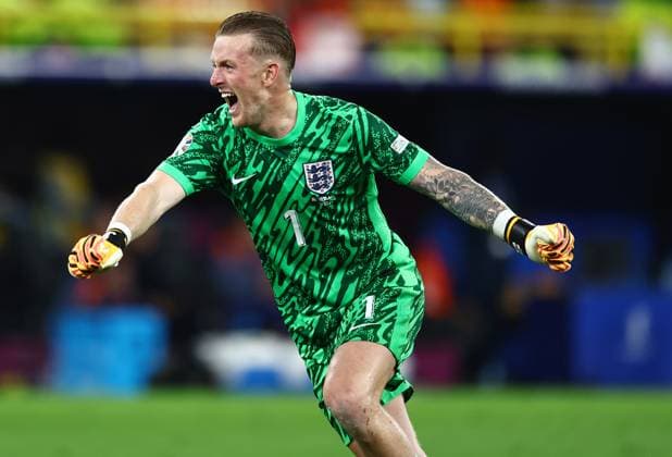 Jordan Pickford of England celebrates as Ollie Watkins of England scores a goal to make it 1-2 Netherlands v England, UEFA European Championship, EM, Europameisterschaft 2024, Semi Final, Football, BVB Stadion, Dortmund, Germany, 10 Jul 2024 EDITORIAL USE ONLY No use with unauthorised audio, video, data, fixture lists, club league logos or live services. Online in-match use limited to 120 images, no video emulation. No use in betting, games or single club league player publications. Copyright: xMichaelxZemanek Shutterstockx 14576899dl