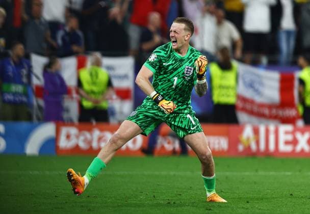 Jordan Pickford of England celebrates at full time Netherlands v England, UEFA European Championship, EM, Europameisterschaft 2024, Semi Final, Football, BVB Stadion, Dortmund, Germany, 10 Jul 2024 EDITORIAL USE ONLY No use with unauthorised audio, video, data, fixture lists, club league logos or live services. Online in-match use limited to 120 images, no video emulation. No use in betting, games or single club league player publications. Copyright: xMichaelxZemanek Shutterstockx 14576899dr