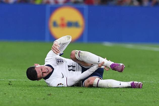 Soccer UEFA EURO 2024 semi-final Netherlands England on 10 07 2024 at BVB Stadion Dortmund in Dortmund Phil Foden England injured on the ground Injury xRx