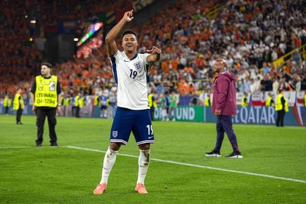 Netherlands v England Euro 2024 10 07 2024. Semi Final Ollie Watkins of England celebrates at full time during the Euro 2024 semi-final match between Netherlands and England at BVB Stadion, Dortmund, Germany on 10 July 2024. Editorial use only , Copyright: xNigelxKeenex PSI-19938-0067
